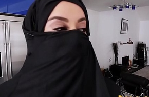 Muslim prexy slut pov sucking together with riding horseshit in burka
